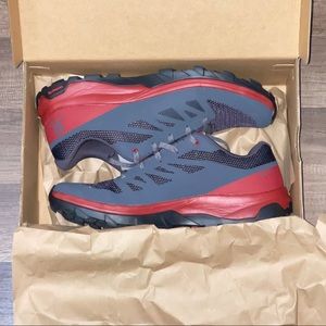 Salomon OUTline Hiking Shoes Men’s Size 8.5 In Box Ebony/Red Dahlia/Frost Gray